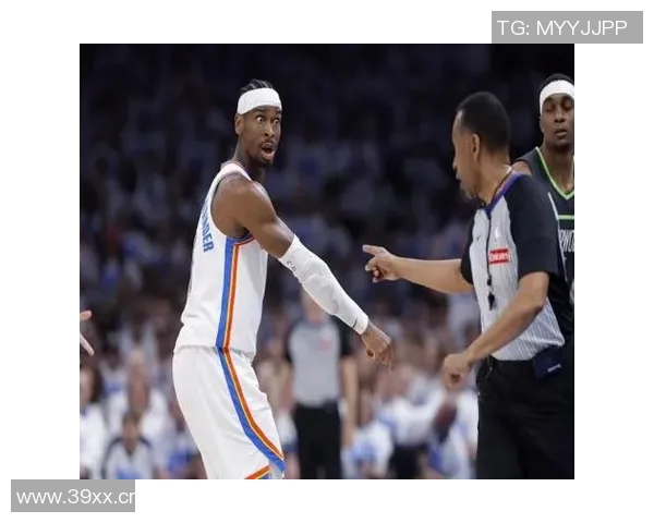 科尔谈SGA与巴特勒造犯规技巧强调防守时应向裁判展示双手 科尔谈SGA与巴特勒造犯规技巧强调防守时应向裁判展示双手