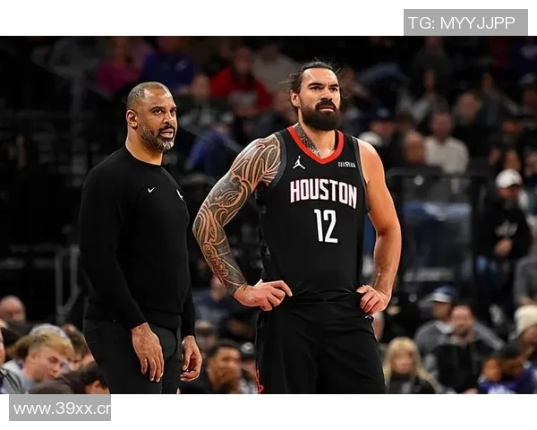 文班与科内特双塔组合为何更具威胁成熟度与经验提升助力球队表现